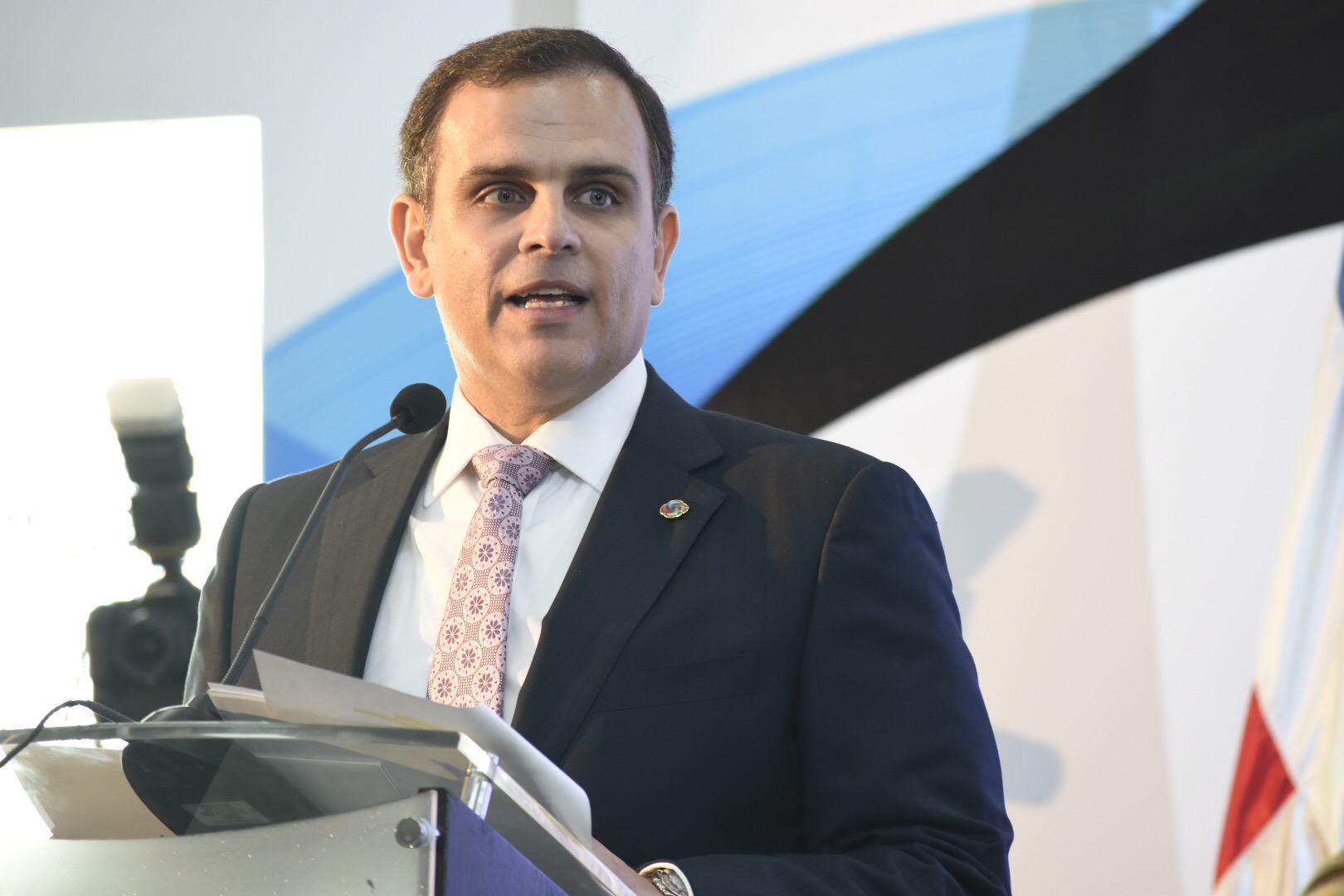 Ministro de Hacienda Jochi Vicente revela que no fondos para cubrir  programa FASE hasta diciembre – Periódico Sin Cortapisa