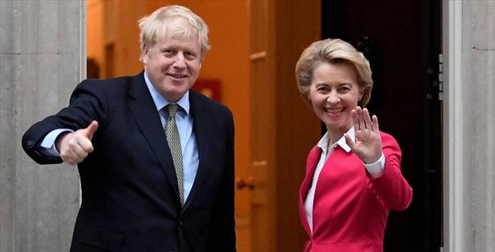 La presidenta de la Comisión Europea Ursula von der Leyen y el primer ministro del Reino Unido Boris Johnson