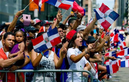 Dominicanos en NY escuchan advertencias sobre repunte del COVID-19 y aun  así rompen protocolo sanitario – Periódico Sin Cortapisa